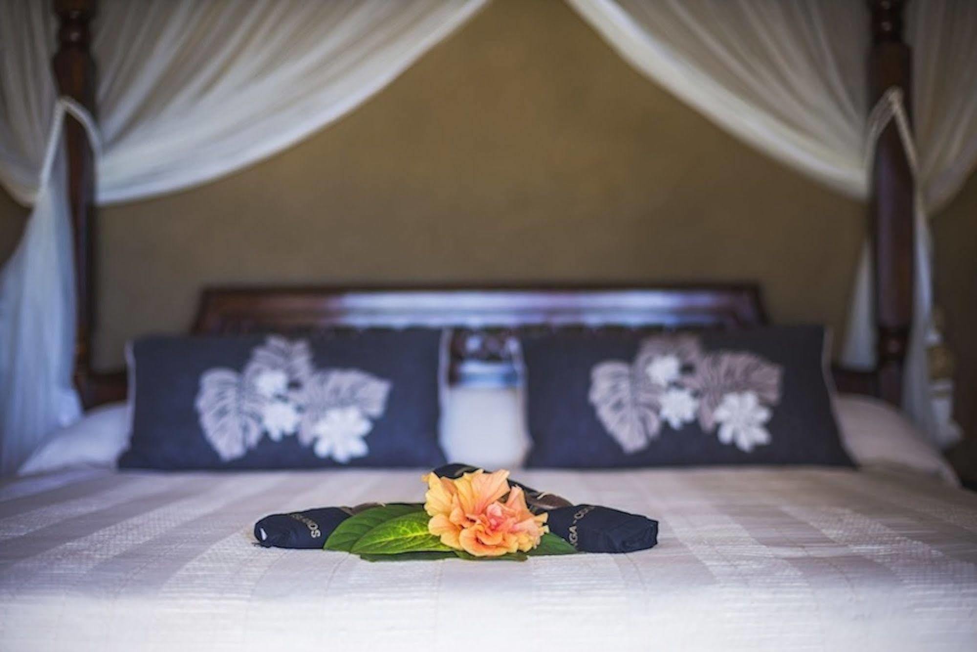 Rumours Luxury Villas & Spa Rarotonga Buitenkant foto